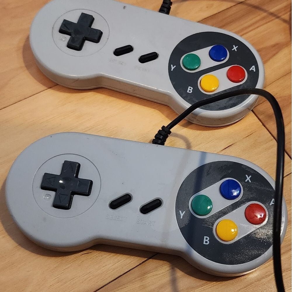2 Pieces Nintendo Classic Gray Gaming Controller Set